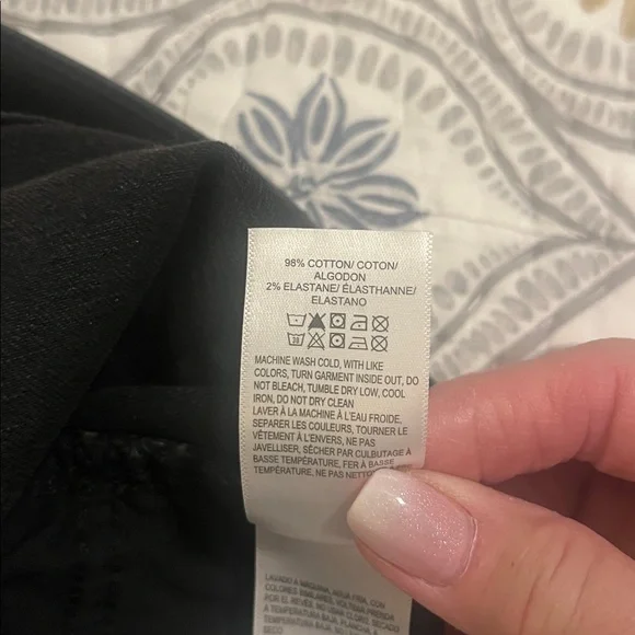 Lucky Brand Sweet Mid-rise straight black jeans, size 8/29. - Picture 9 of 9